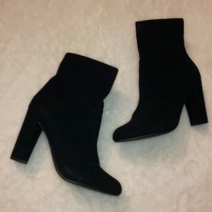 Super cute ankle booties
